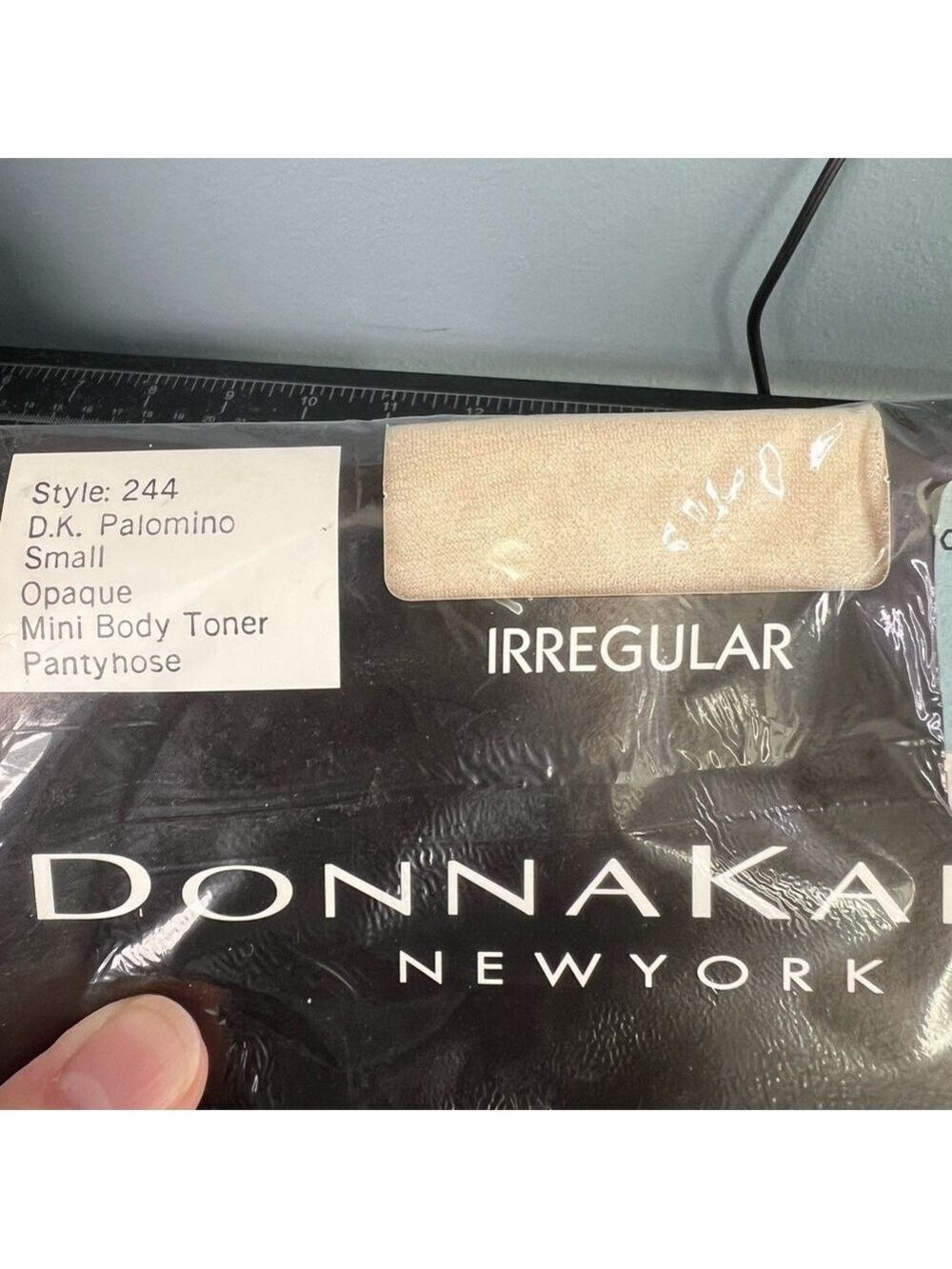 Donna Karan tights, pantyhose, vintage.NWT, size small,mini body toner pantyhose - Picture 2 of 8